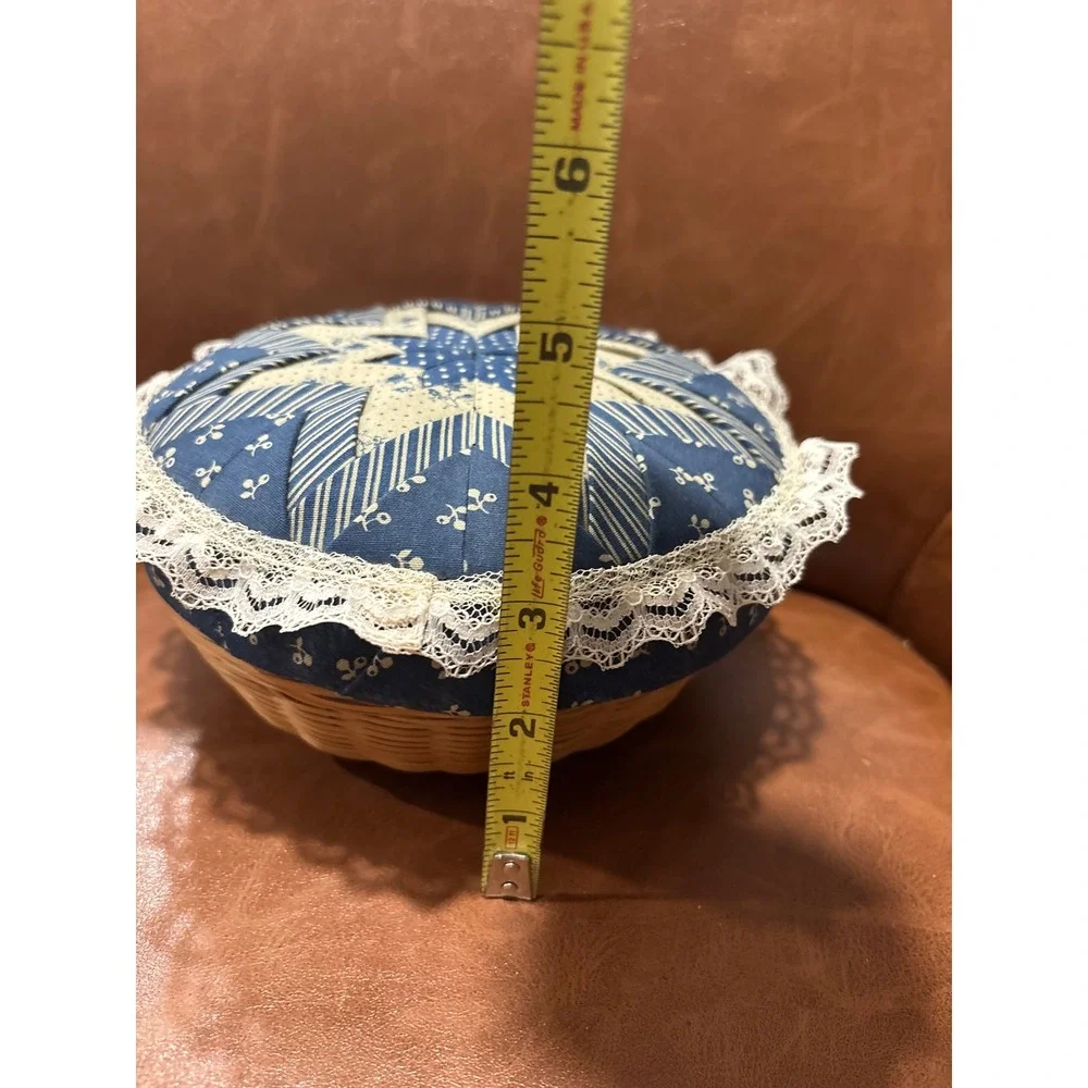 Vintage Wicker Sewing Basket Pincushion Lid Blue Star Fabric Lace Trim 7.5in